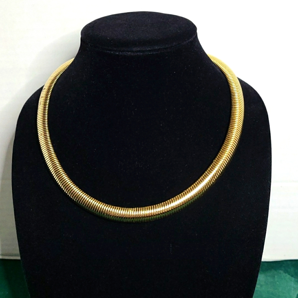 Complete set - Picture 2 of 9